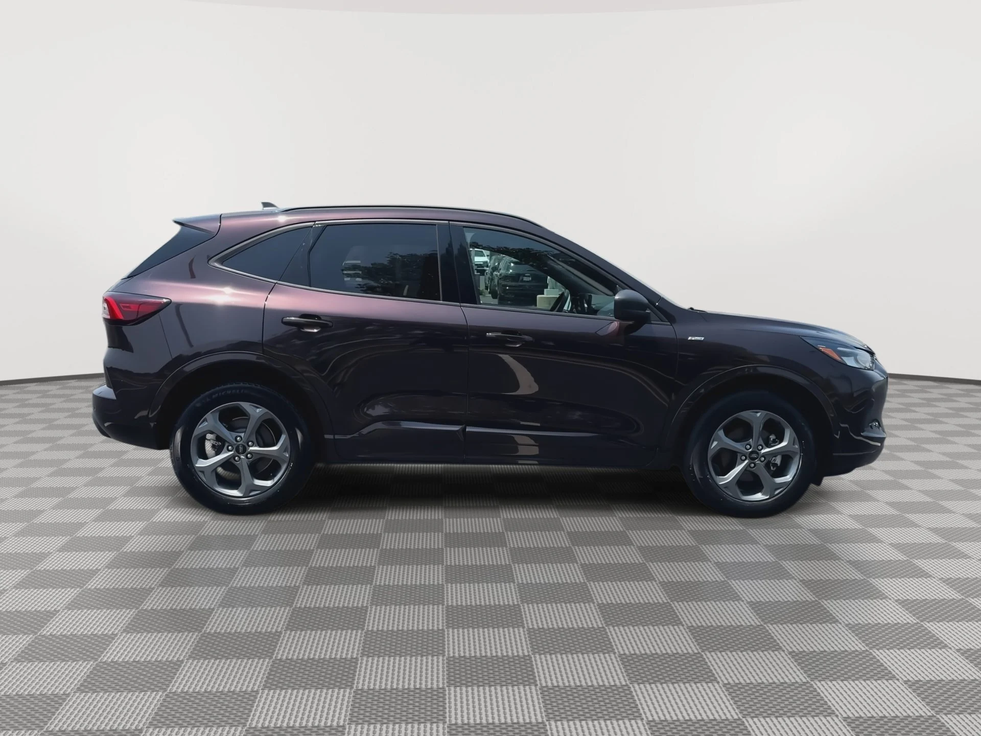 Used 2023 Cinnabar Red Metallic Premium Colorant Ford ST-Line image 9