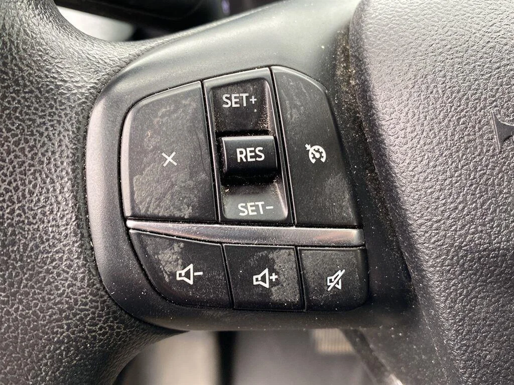 Used 2022 Oxford White Ford XLT image 18