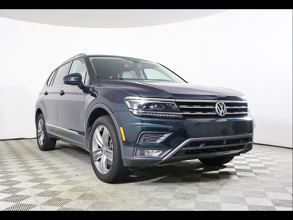 Used 2019 Dark Moss Green Metallic Volkswagen 2.0T SEL Premium 4Motion image 1