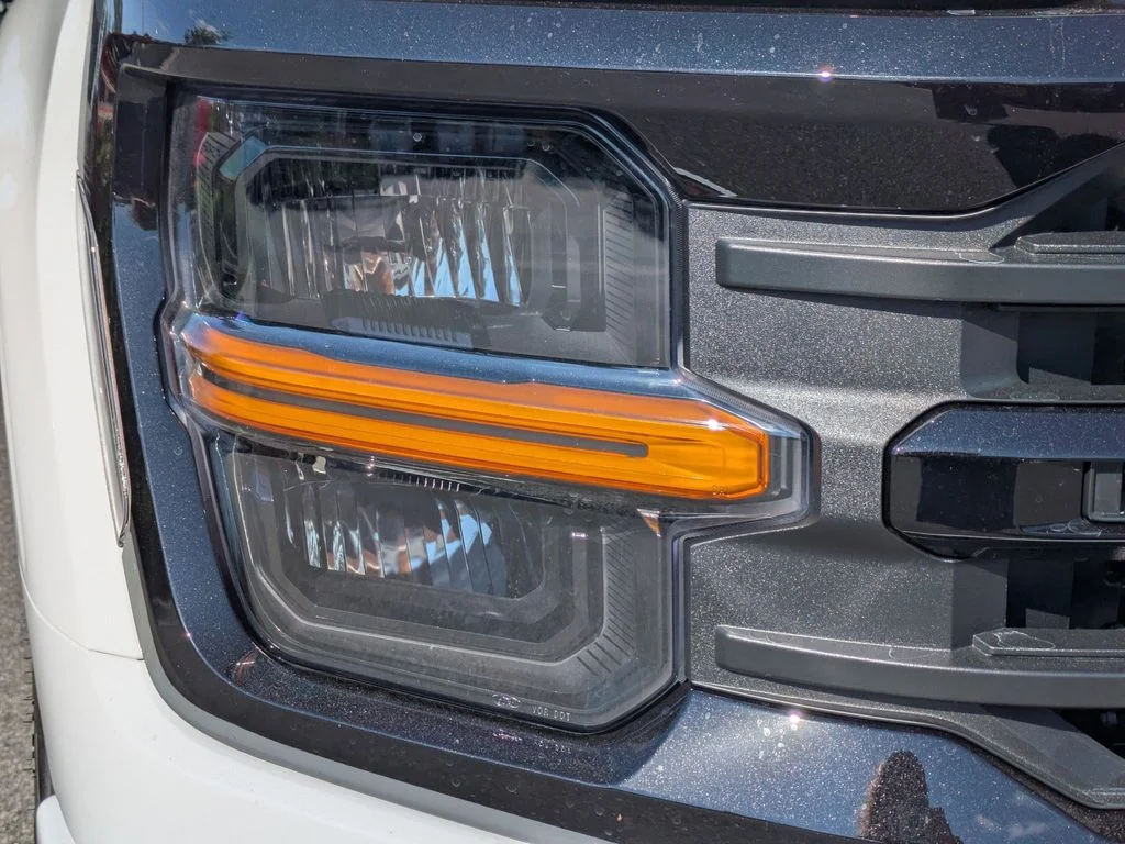 New 2026 Oxford White Ford XLT image 10