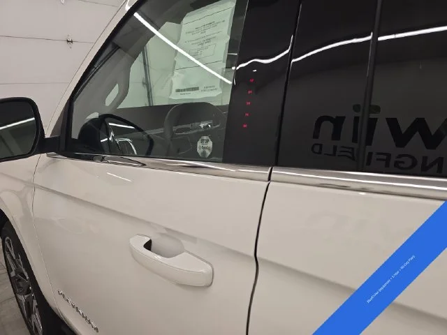 New 2026 Star White Metallic Tri-Coat Ford MAX Platinum® image 31