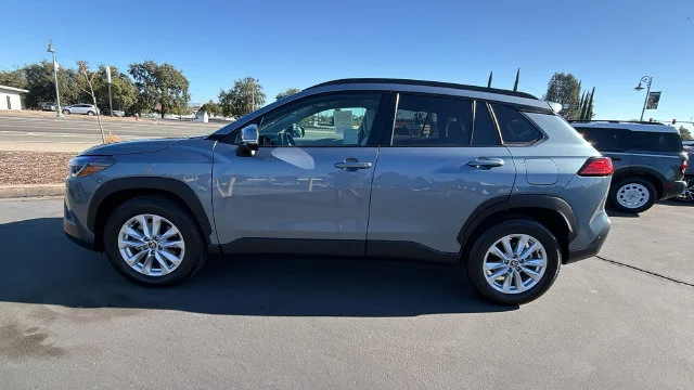Used 2023 Silver Toyota LE image 7