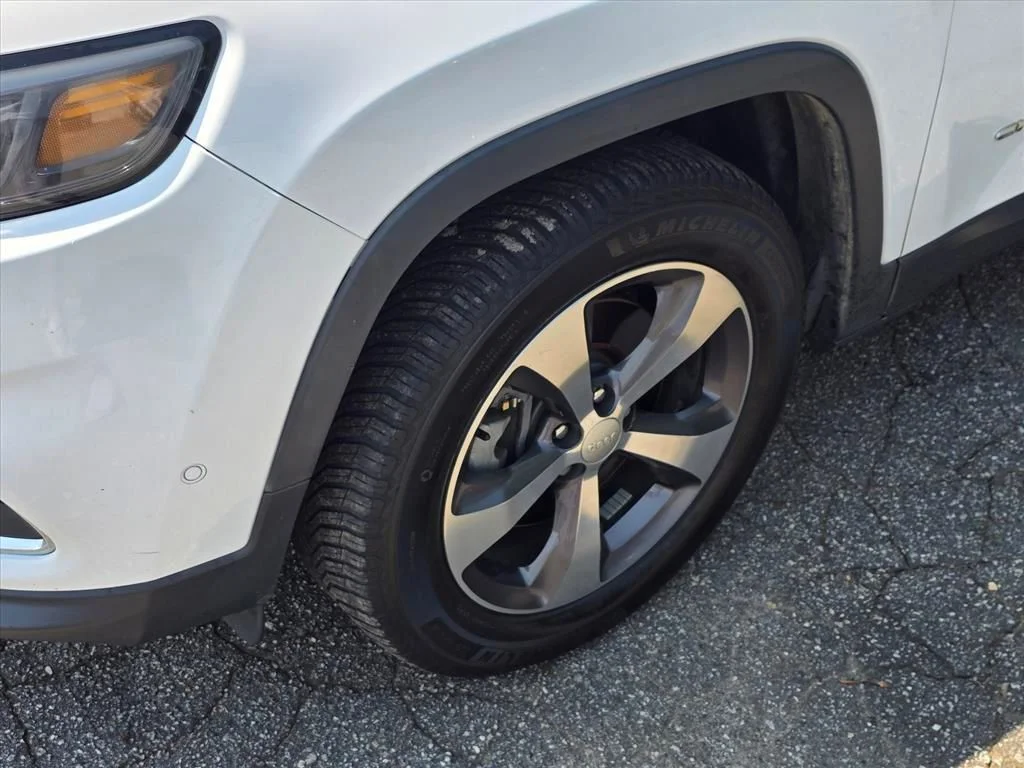 Used 2019 White Jeep Limited image 19