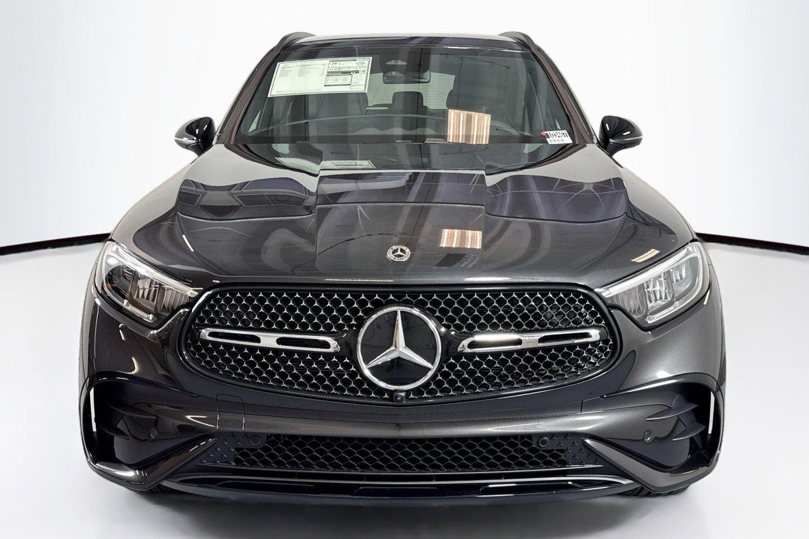 New 2026 Graphite Grey Metallic Mercedes-Benz GLC 300 image 2