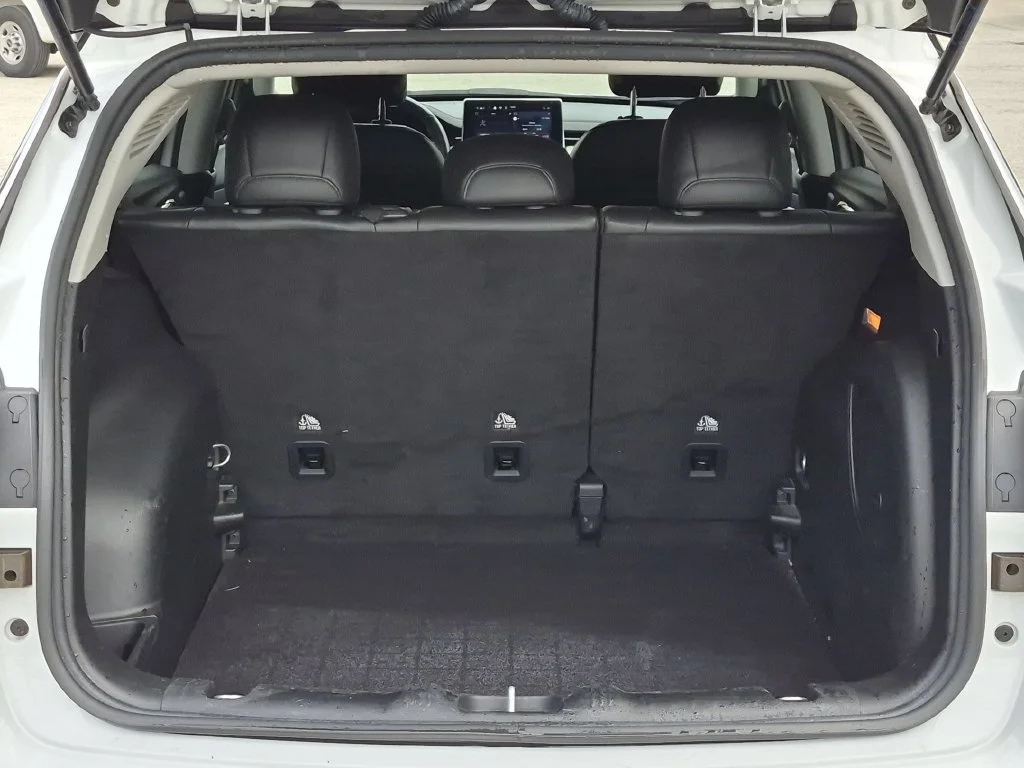 Used 2022 White Jeep Limited image 6