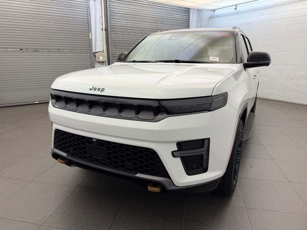 New 2026 Bright White Clear-Coat Exterior Paint Jeep 85th Anniversary Edition image 8
