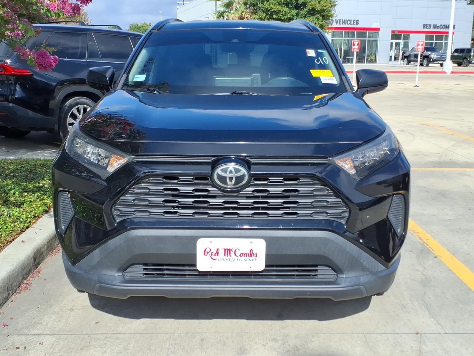 Used 2021 MIDNIGHT BLACK ME Toyota LE image 2