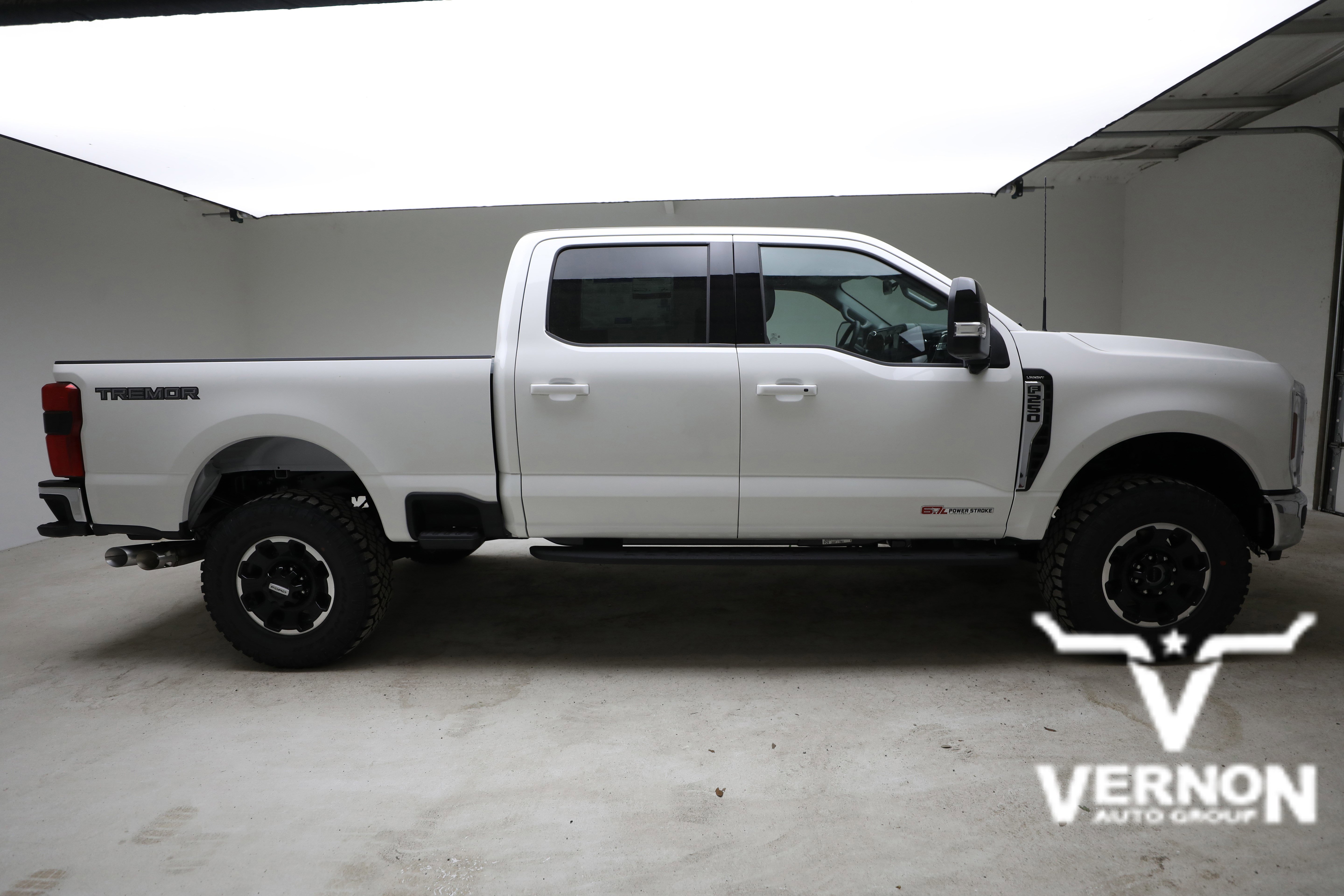 New 2026 Star White Metallic Tri-Coat Ford  image 6