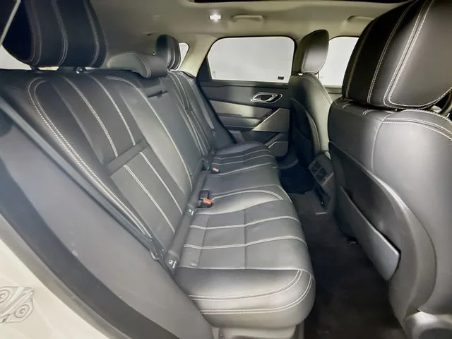 Used 2021  Land Rover S image 28