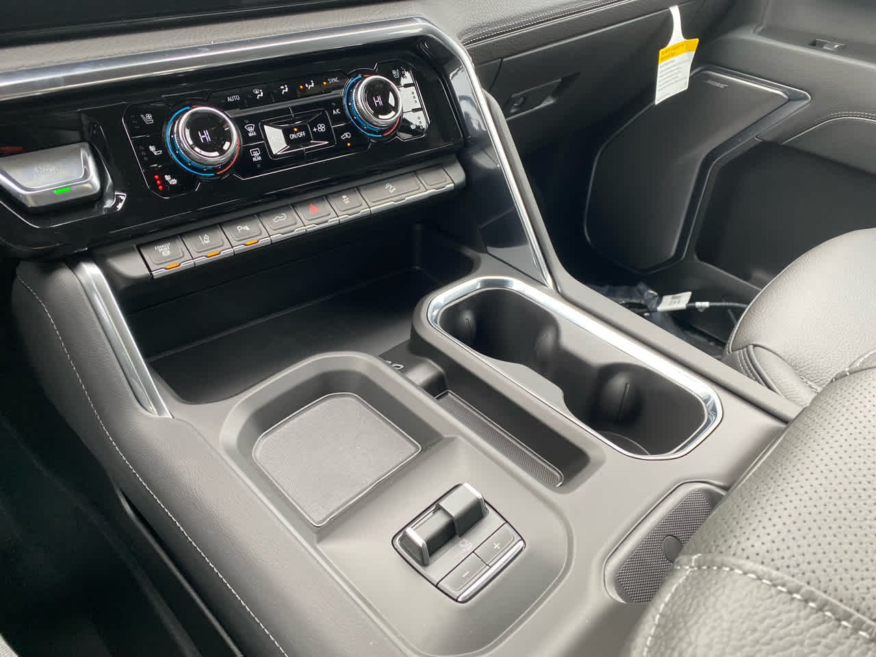 2026 GMC Sierra 2500HD Denali - Photo 23