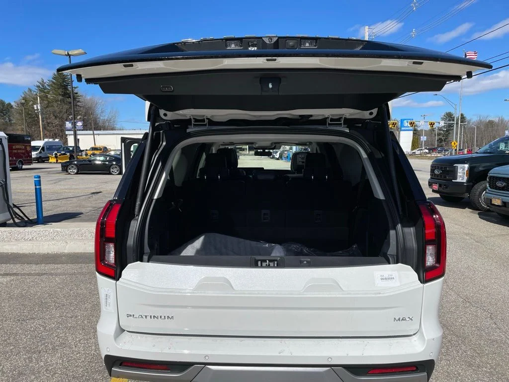 New 2026 STAR WHITE Ford Platinum image 29