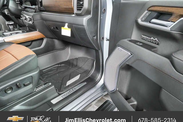 New 2026 Sterling Gray Metallic Chevrolet High Country image 27