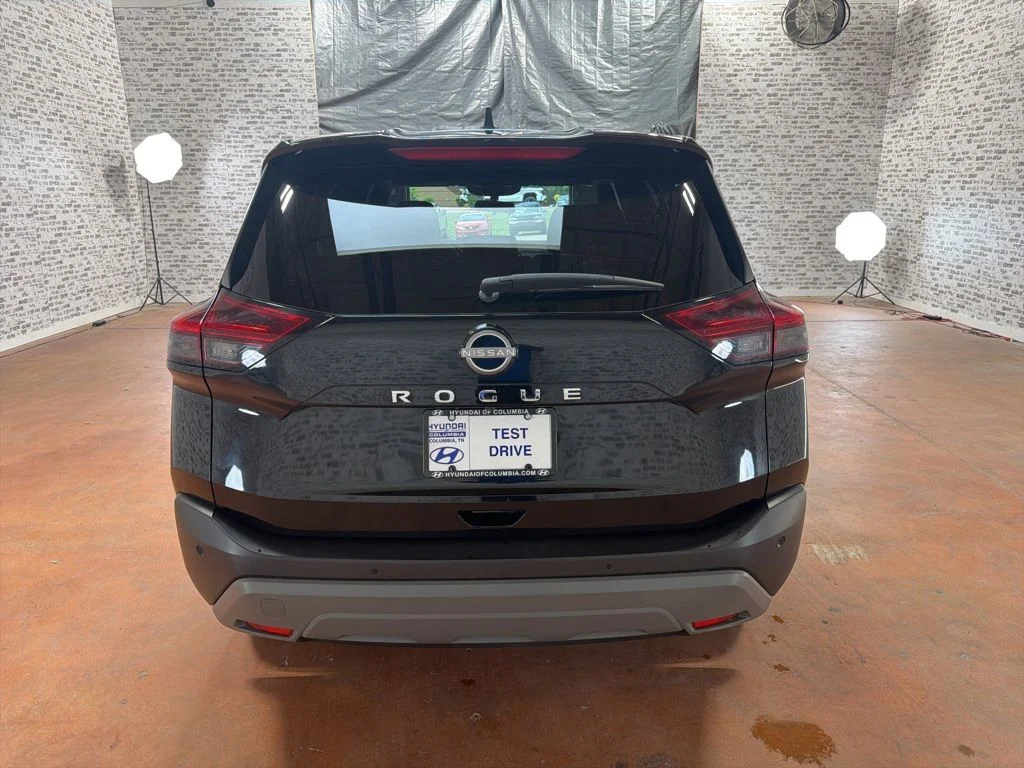Used 2023 Black Nissan S image 6