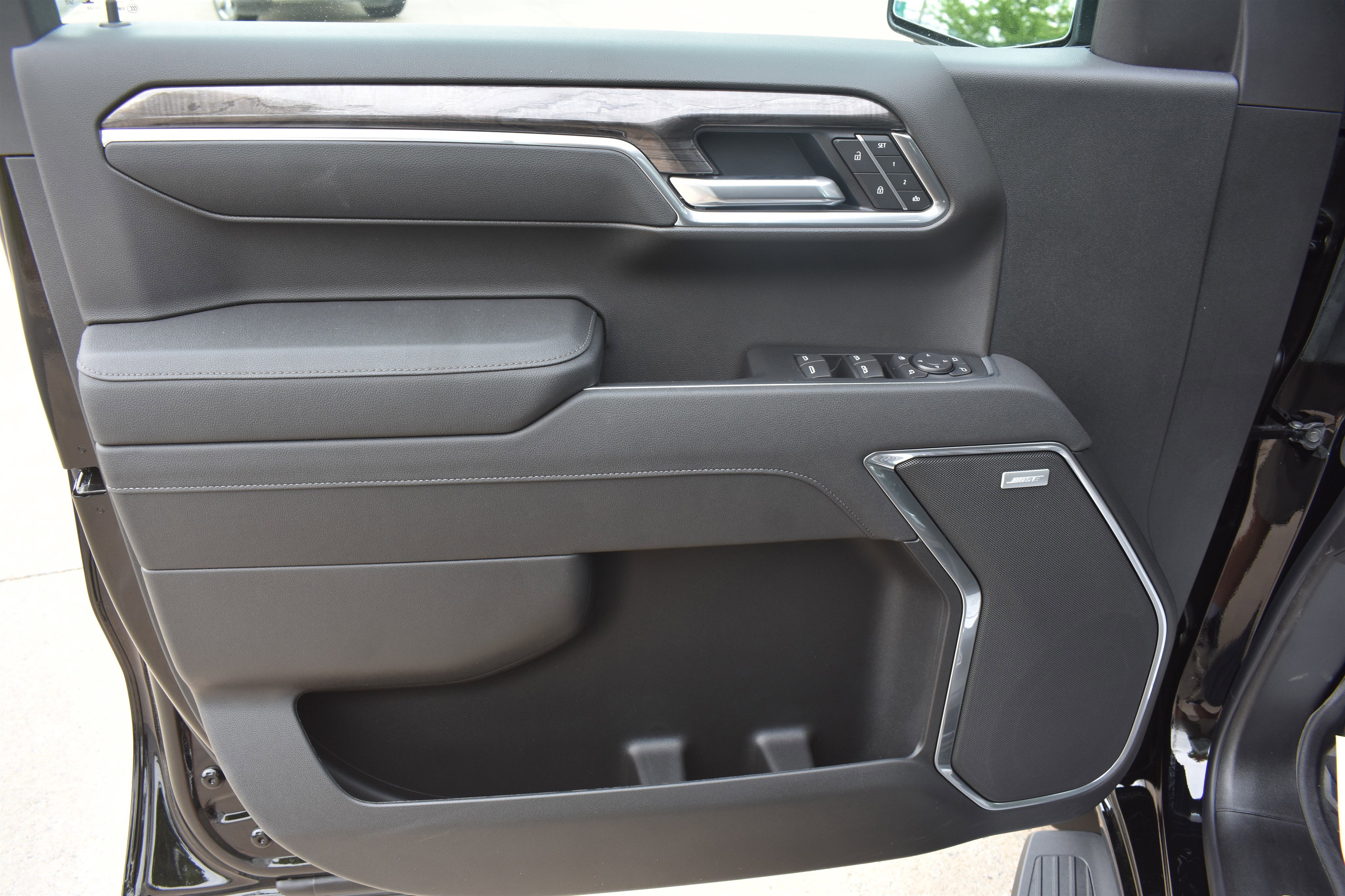 2026 Chevrolet Silverado 1500 LTZ - Photo 15