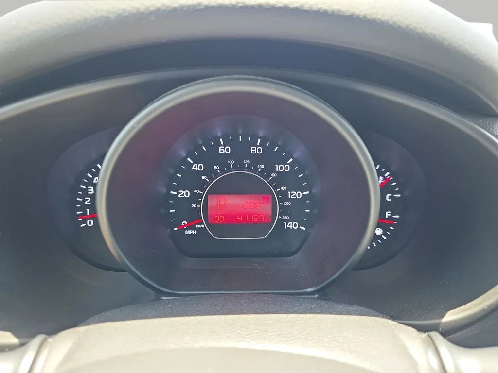Used 2016 Titanium Gray Kia Base image 32
