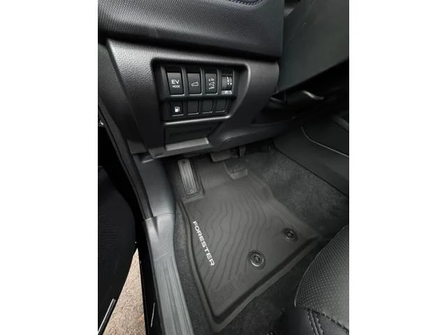 New 2026 CRYSTAL BLACK SILICA Subaru Limited Hybrid image 69