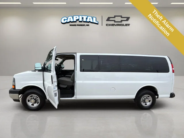 Used 2024 Summit White Chevrolet 1LT image 13