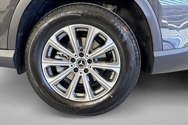 New 2026 Graphite Grey Metallic Mercedes-Benz GLC 300 image 59