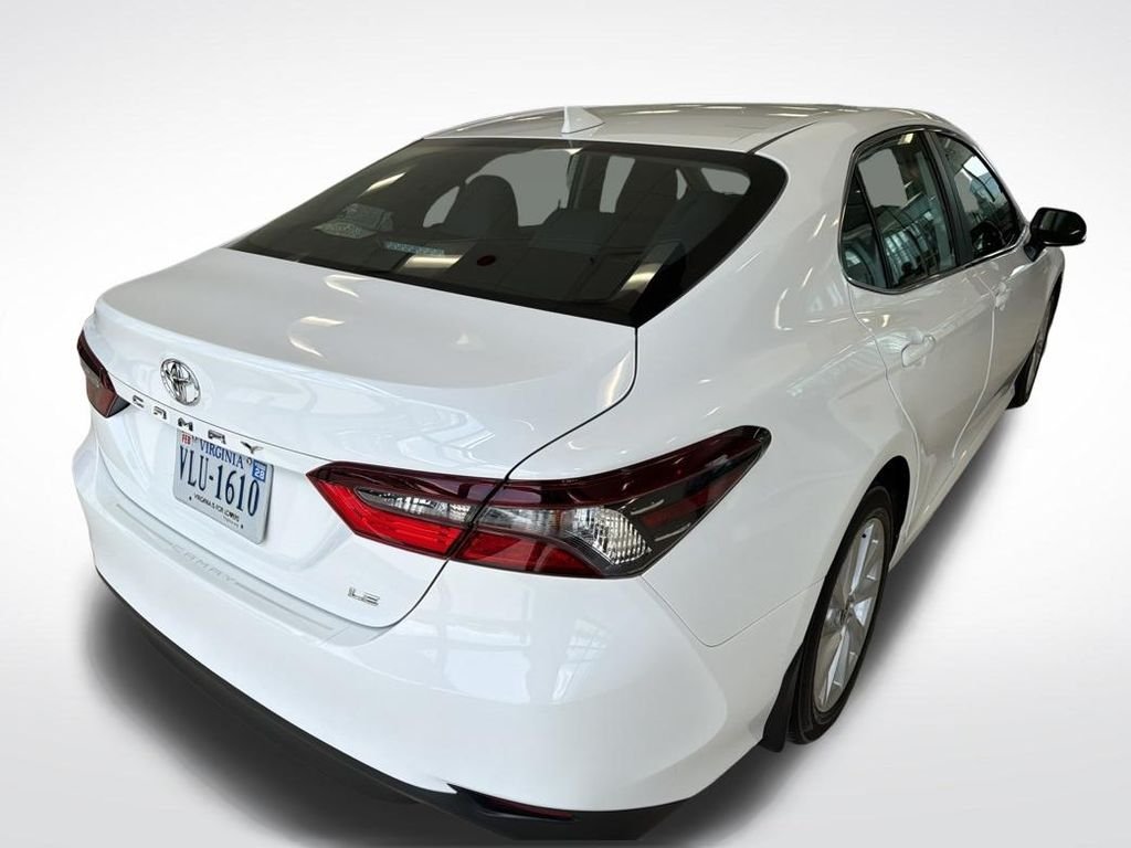 Used 2022 Wind Chill Pearl Toyota LE image 3