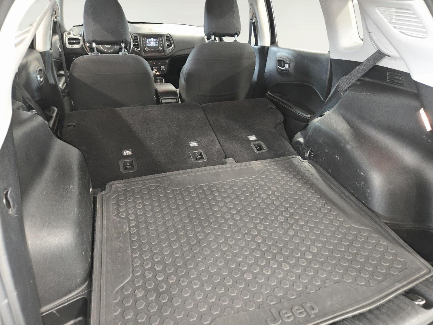 Used 2018 BLACK JEEP SPORT image 43