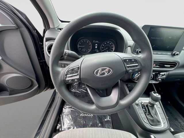 Used 2022 Ultra Black Hyundai SEL image 10