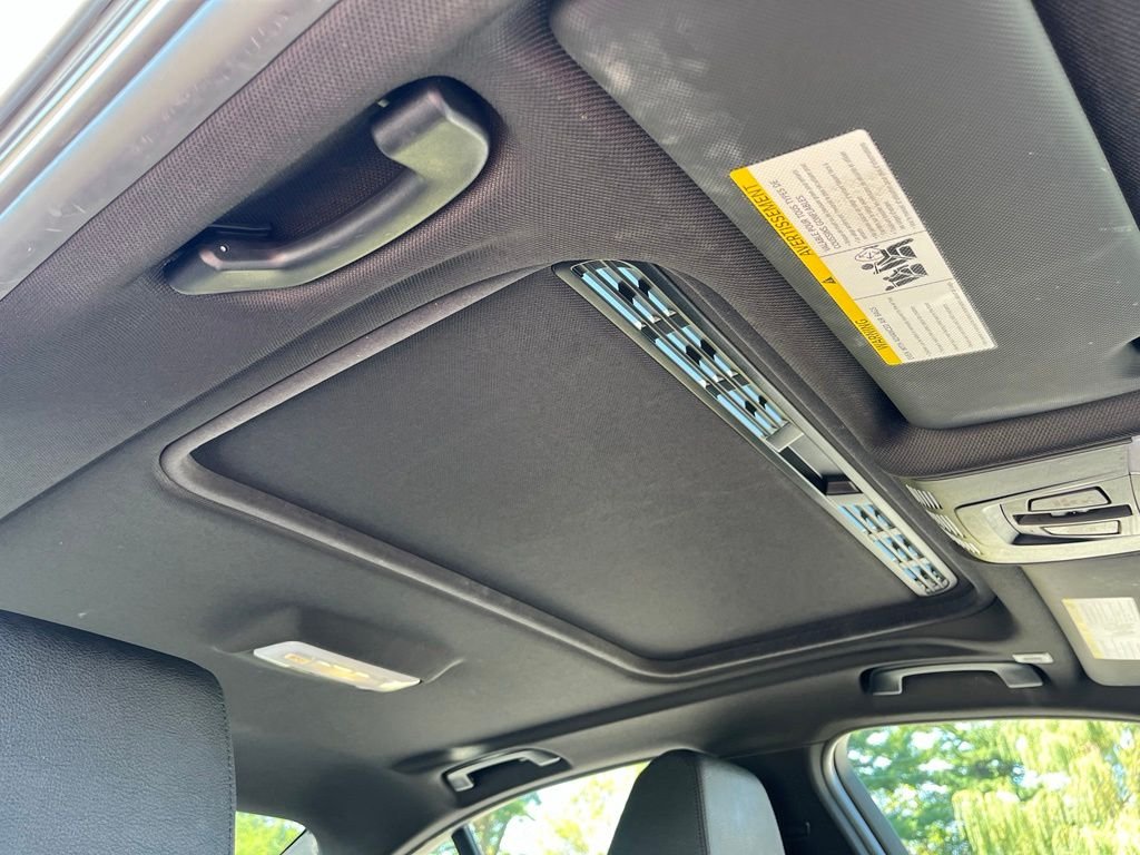 Used 2018 Mineral Grey Metallic BMW 330i xDrive image 29