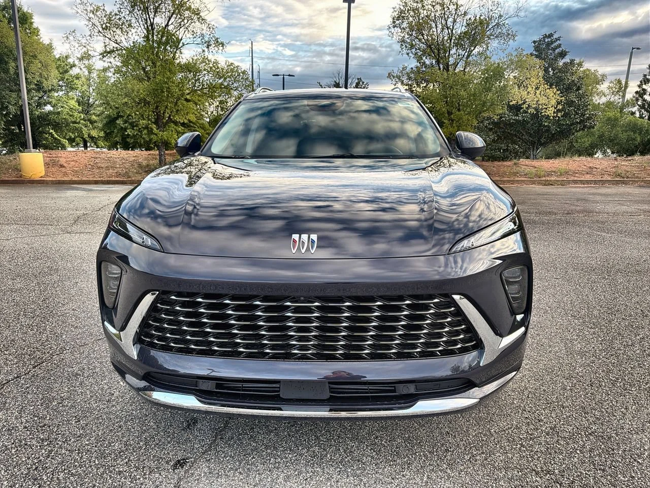 New 2026 Midnight Opal Buick Avenir image 3