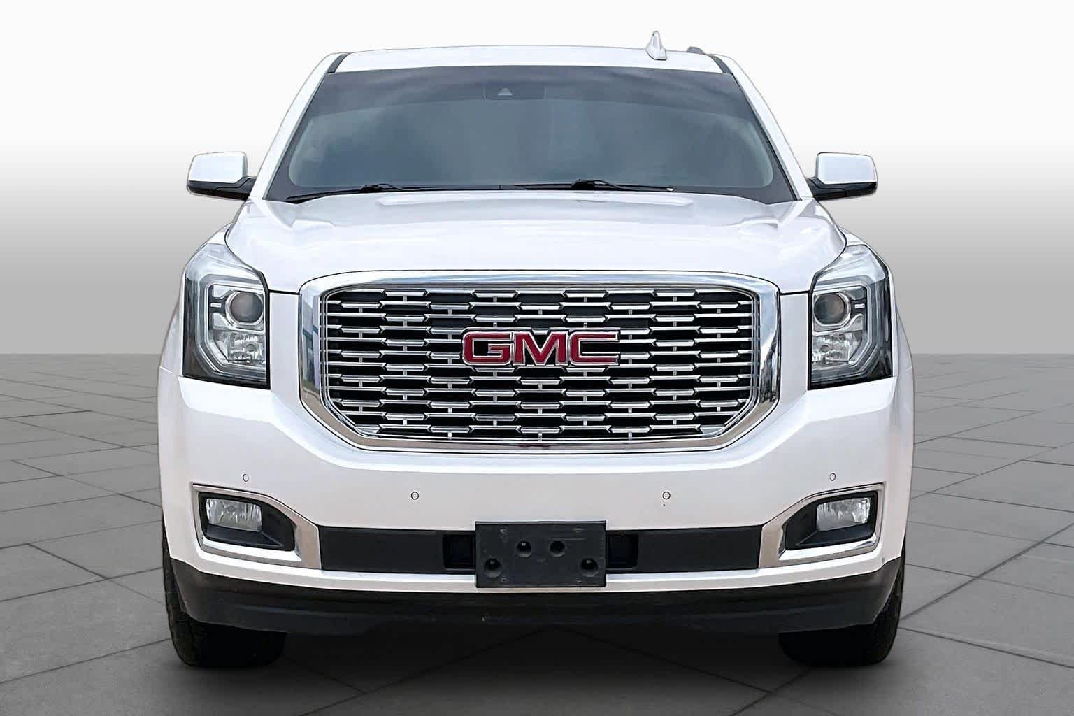 Used 2018 WHITE FROST TRICOAT GMC Denali image 4