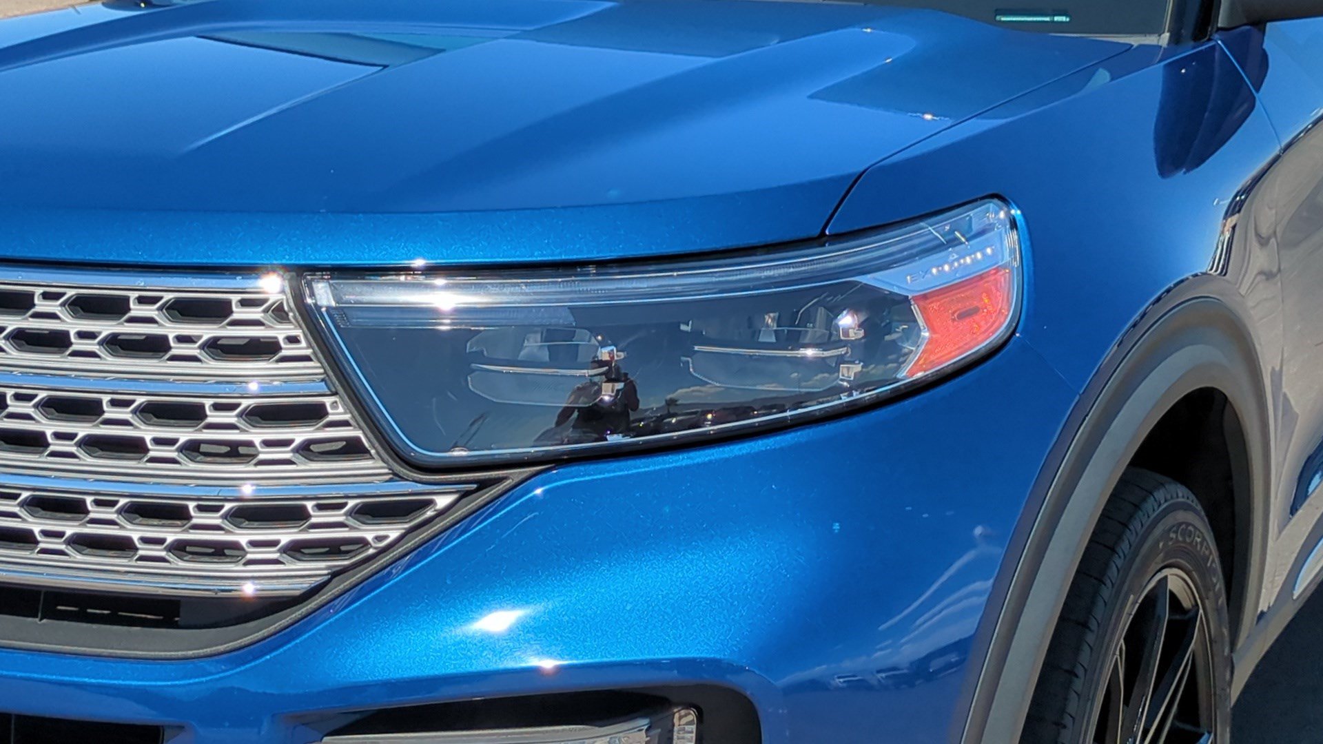 Used 2022 Blue Metallic Ford Limited image 9