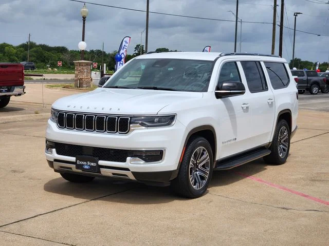 Used 2023 White Jeep Series II image 3