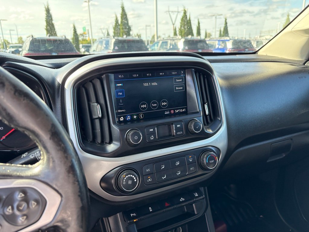 Used 2022 White Chevrolet LT image 3