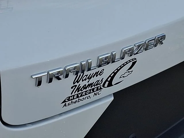 New 2026 White Chevrolet LT image 21