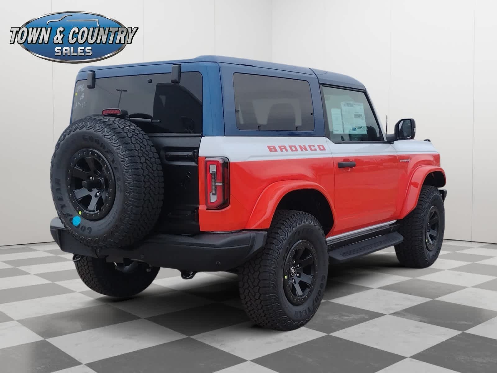 2025 Ford Bronco 2-Door Stroppe - Photo 7
