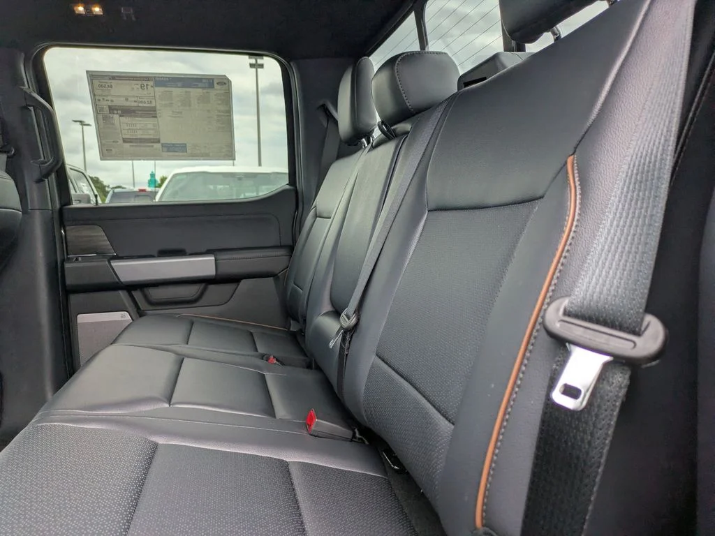 New 2026 Carbonized Gray Metallic Ford Lariat image 15