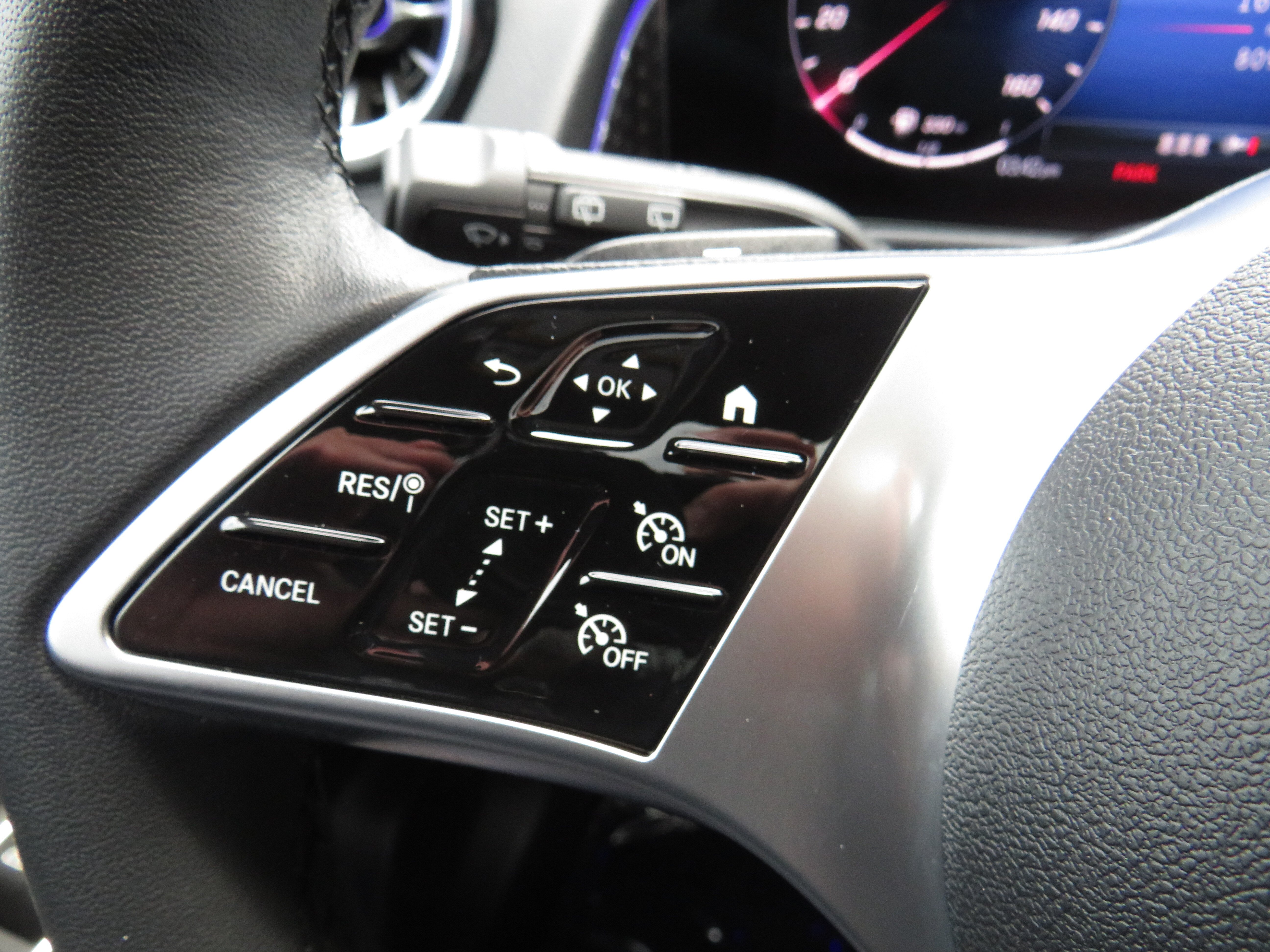 Used 2026 Night Black Mercedes-Benz GLB 250 4MATIC® image 10
