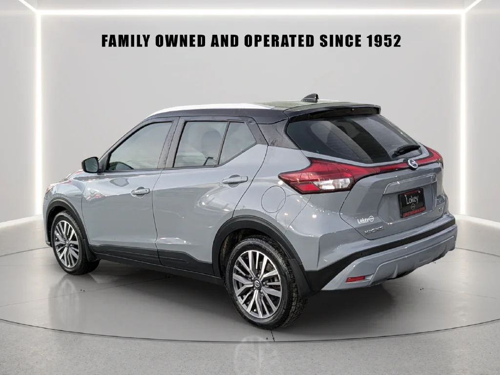 Certified Used 2021 Gray Nissan SV image 5