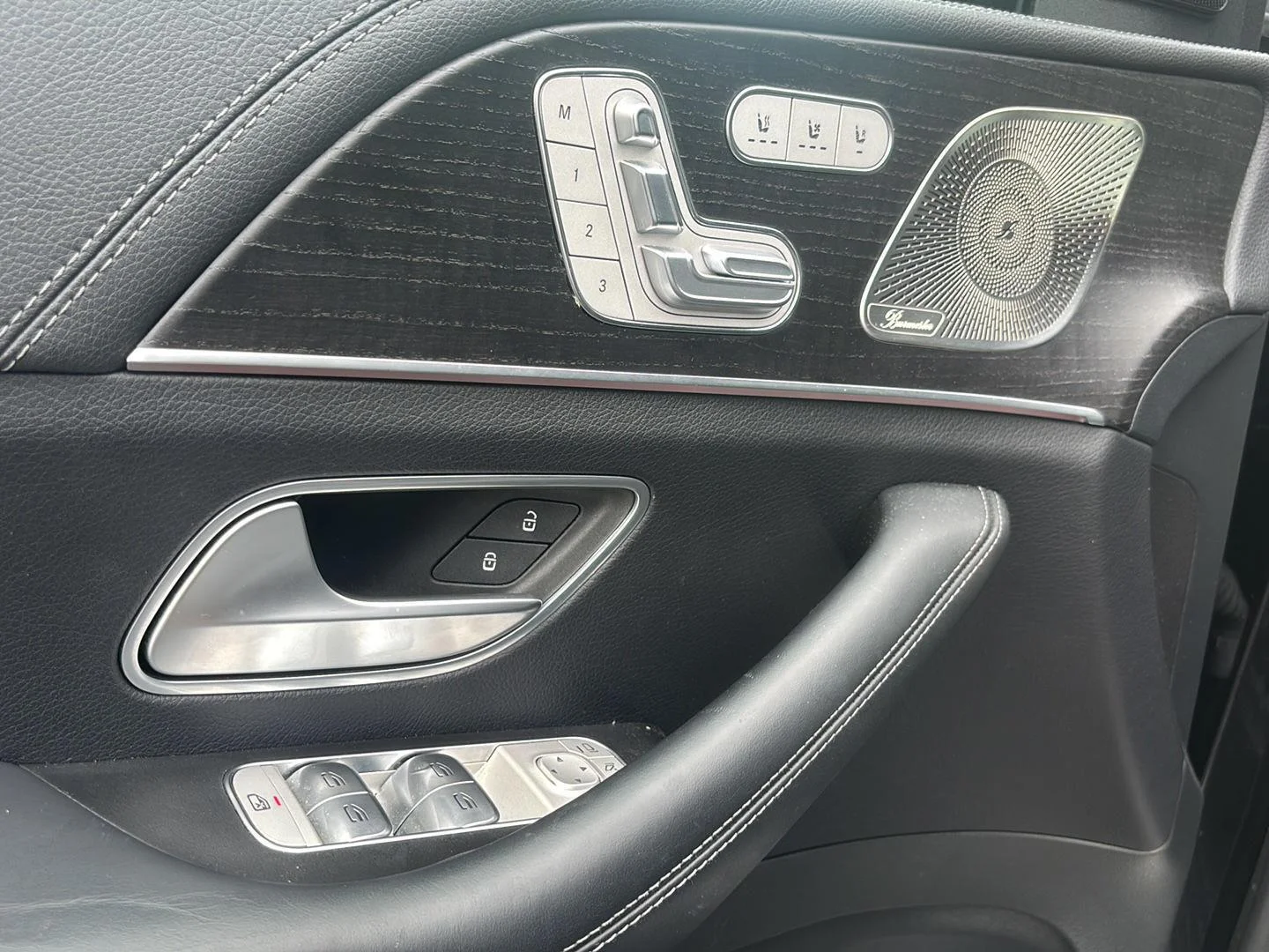 Used 2023 Obsidian Black Metallic Mercedes-Benz GLS 450 image 8