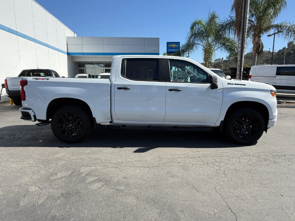 Used 2026 Summit White Chevrolet Custom image 5