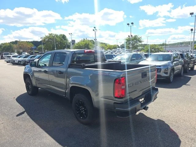 Used 2022 Gray Chevrolet Z71 image 4