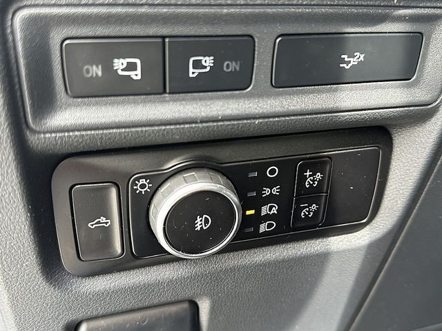 Used 2023 Silver Ford XLT image 22