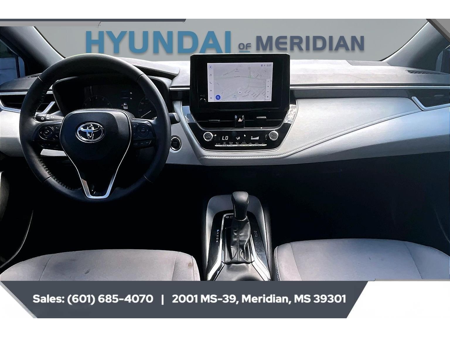 2025 Toyota Corolla SE - Photo 13