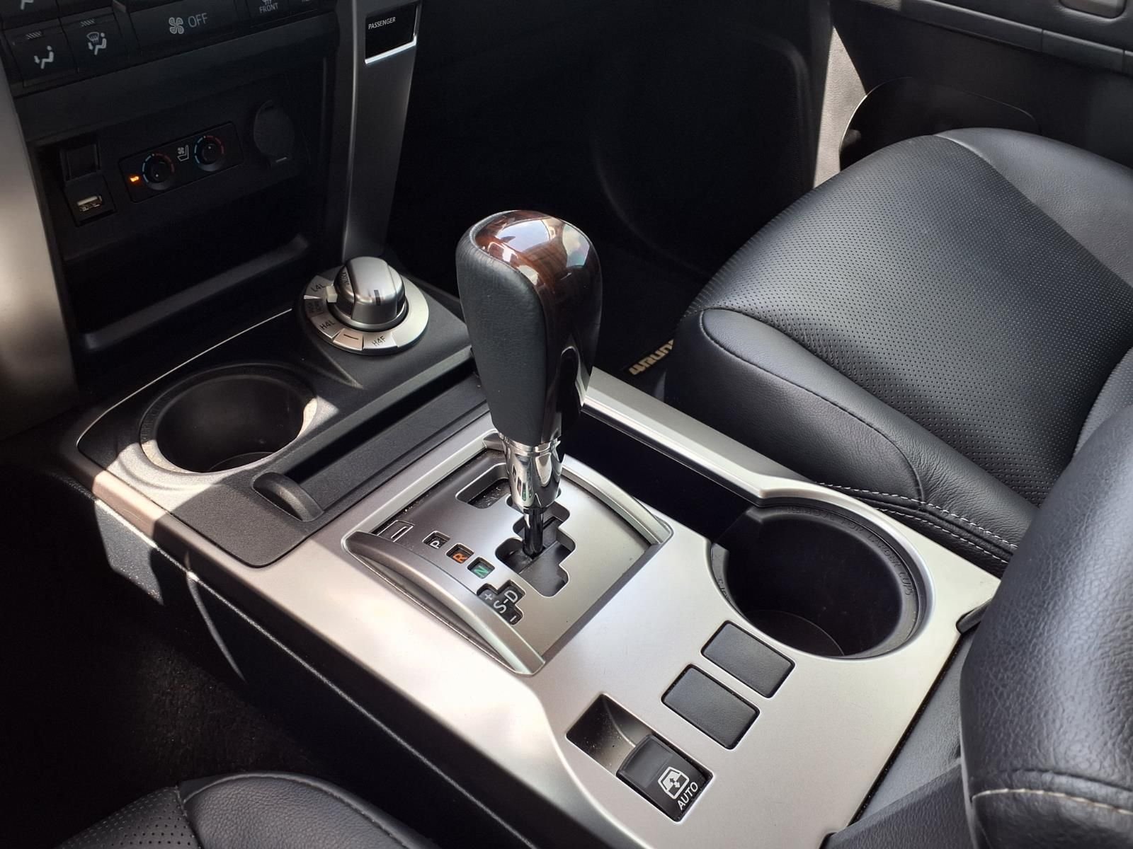 Certified Used 2024 Pearl Toyota Limited image 25
