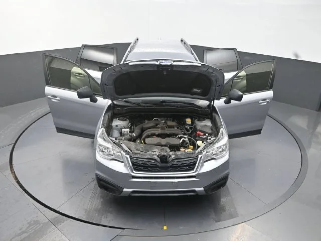 Used 2018 Silver Subaru 2.5i image 40