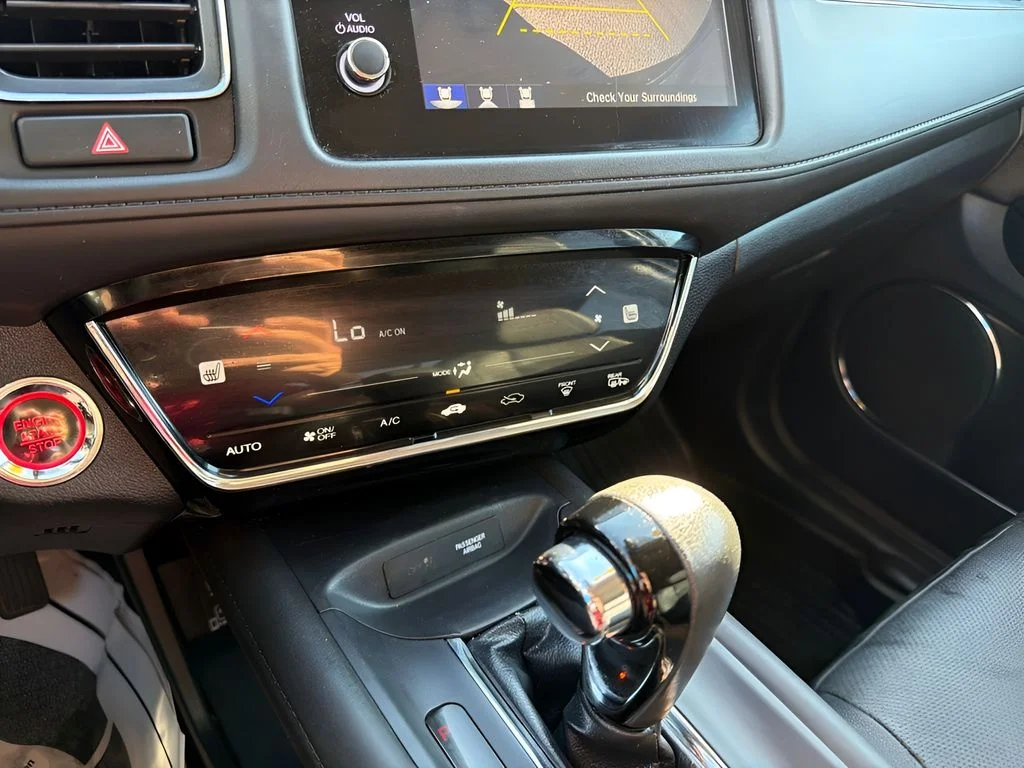 Used 2019  Honda EX-L image 23