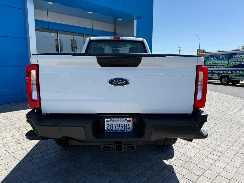 Used 2023 White Ford XL image 9