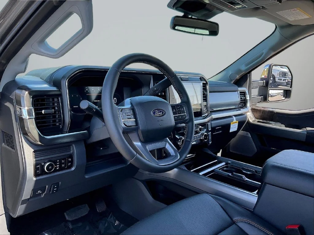 New 2027 Carbonized Gray Metallic Ford F-250® Lariat® image 7