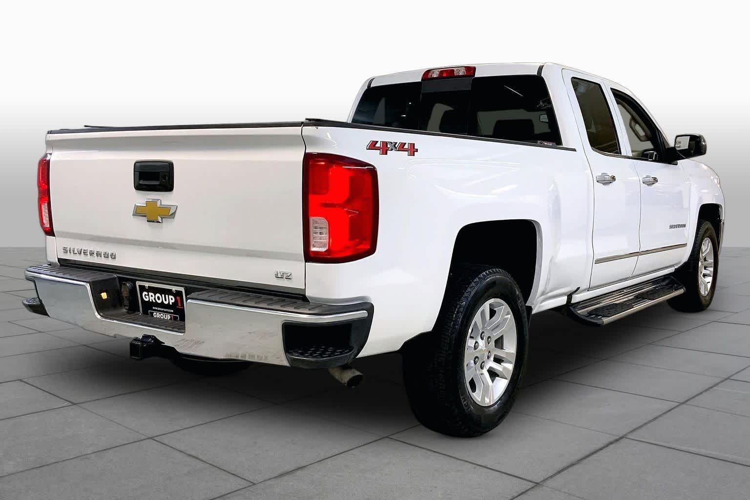 Used 2018 Summit White Chevrolet LTZ image 12