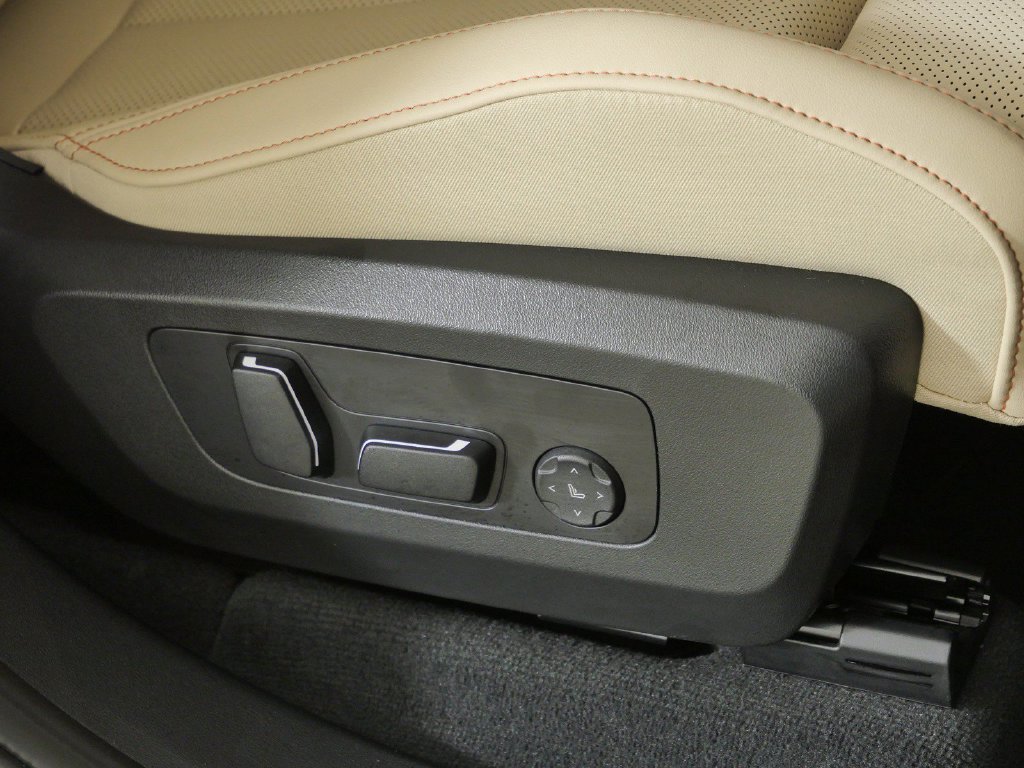 Used 2026 Dune Grey Metallic BMW 30 xDrive image 24
