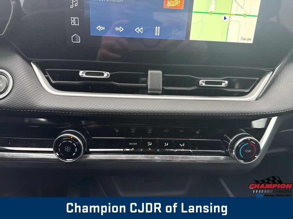 Used 2025 Gray Chevrolet LT image 26