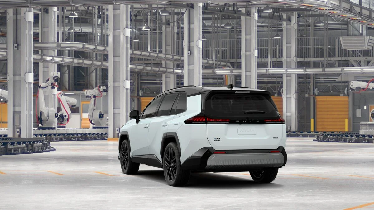 New 2026 Wind Chill Pearl With Midnight Black  Roof Toyota XSE image 7